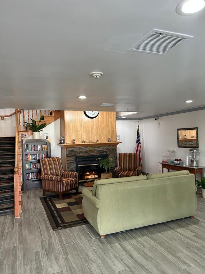 Country Inn & Suites By Radisson, Grand Rapids Airport, Mi Каскейд Экстерьер фото