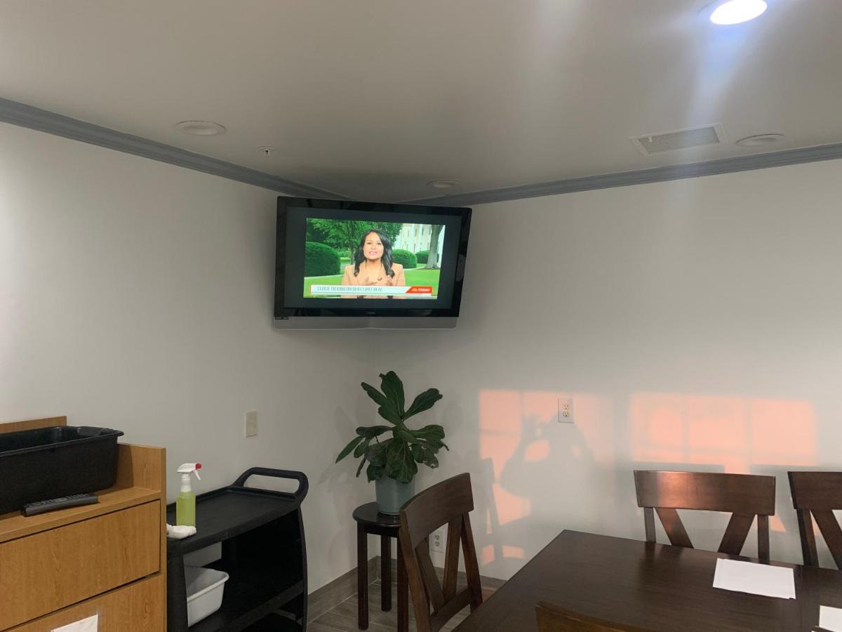 Country Inn & Suites By Radisson, Grand Rapids Airport, Mi Каскейд Экстерьер фото