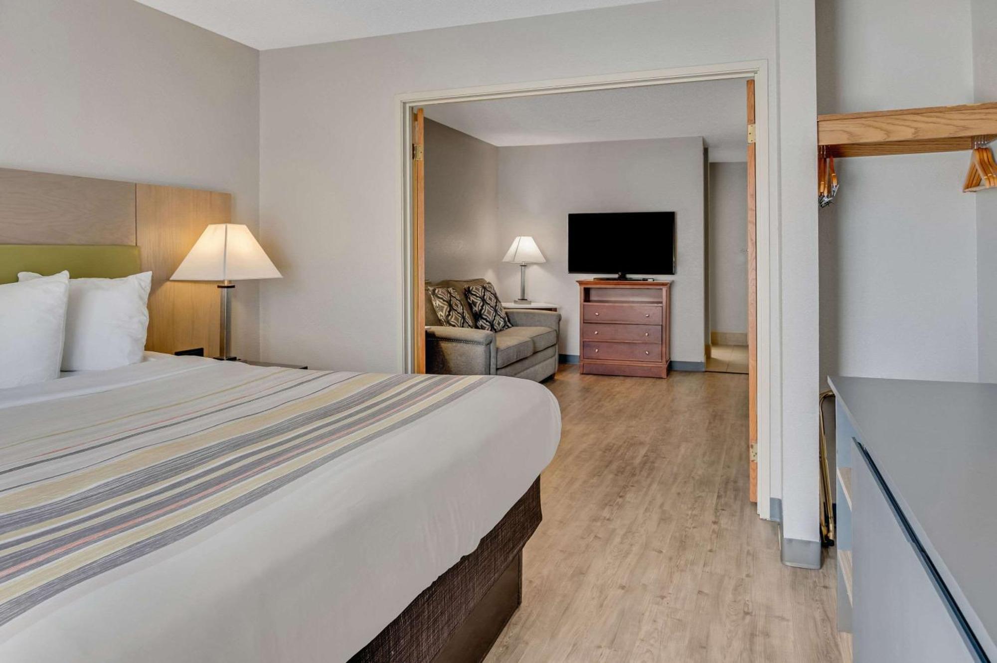 Country Inn & Suites By Radisson, Grand Rapids Airport, Mi Каскейд Экстерьер фото