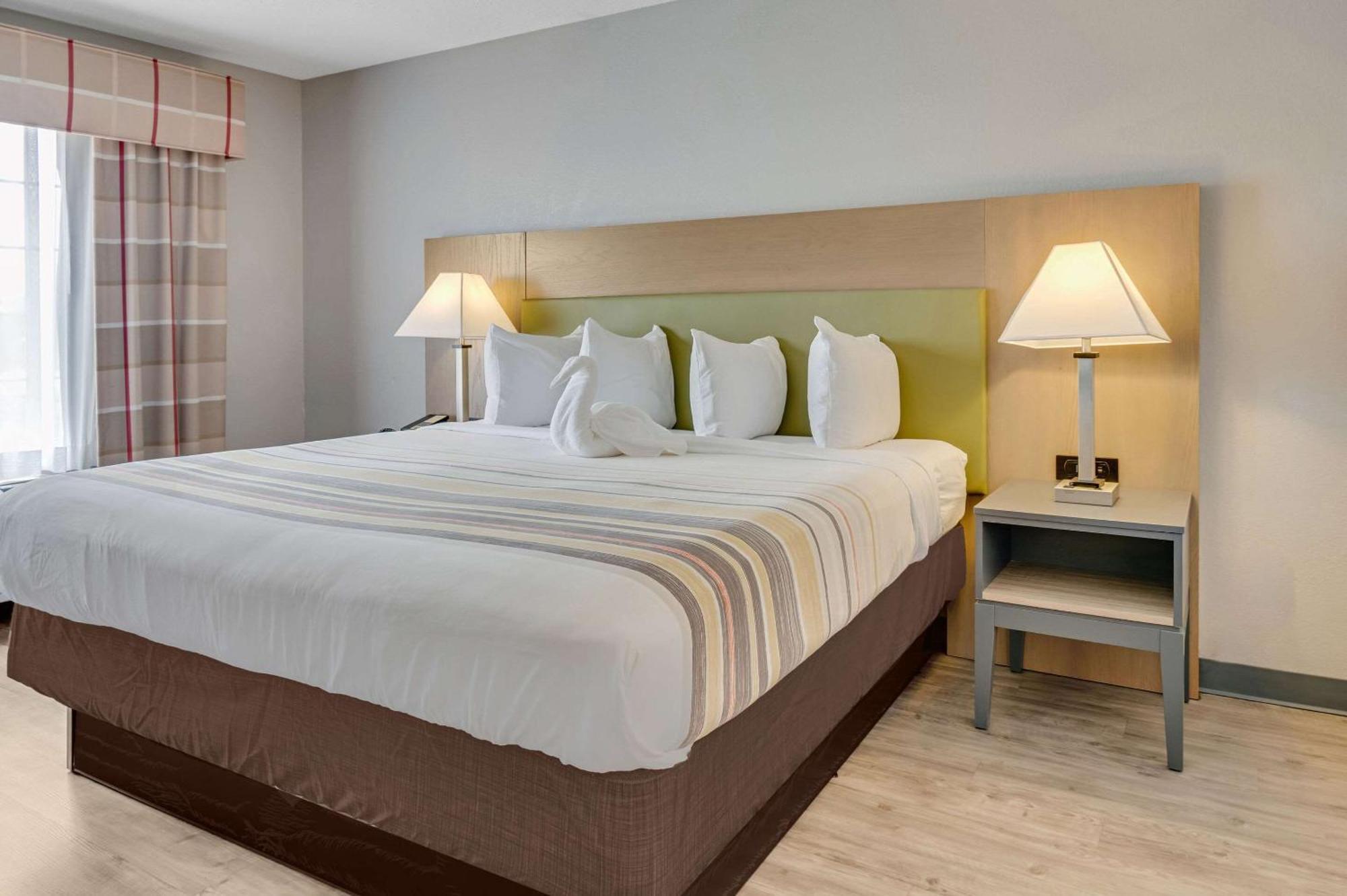 Country Inn & Suites By Radisson, Grand Rapids Airport, Mi Каскейд Экстерьер фото