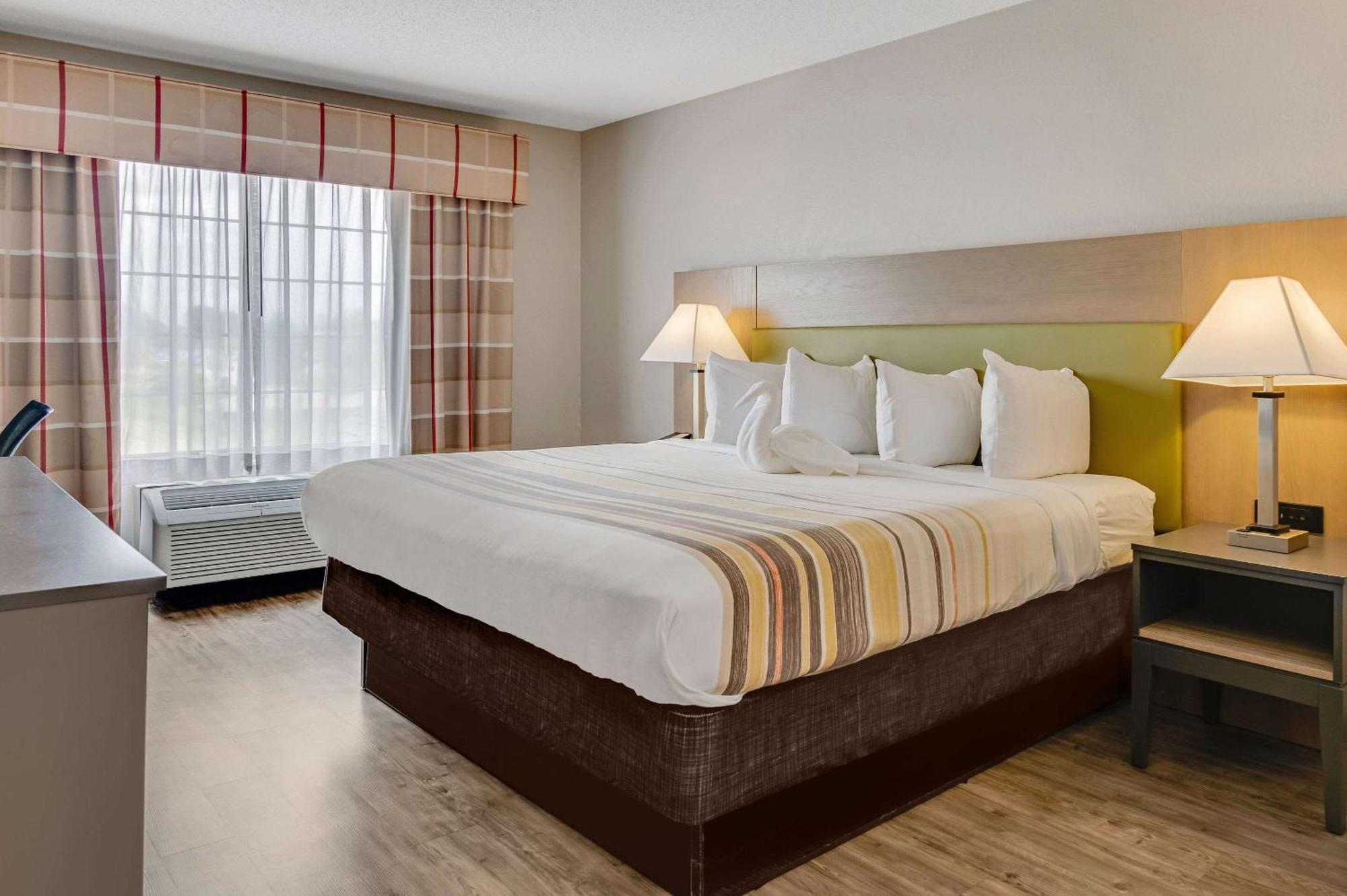 Country Inn & Suites By Radisson, Grand Rapids Airport, Mi Каскейд Экстерьер фото